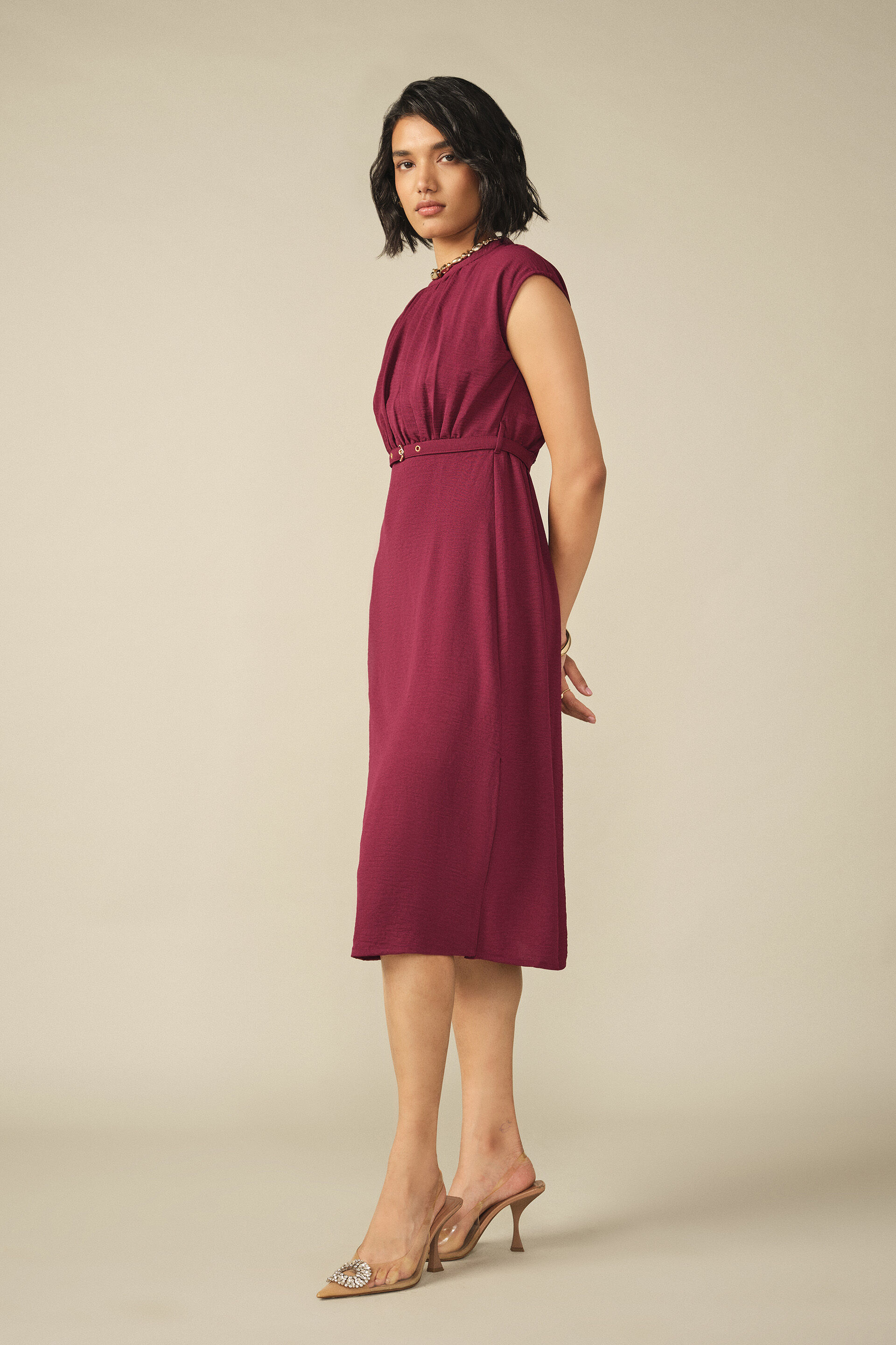 Gathered Tie-up Midi Dress in Wine, Wine, image 4